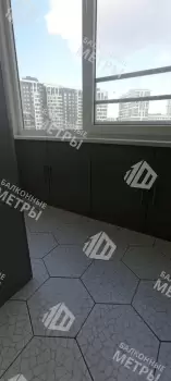 Установка шкафа на балконе