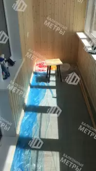 Отделка балкона профилем Rehau Grazio 70 под ключ с утеплением в многоквартирном доме