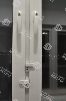 Остекление балкона в серии дома 01-ПЗ с утеплением и отделкой